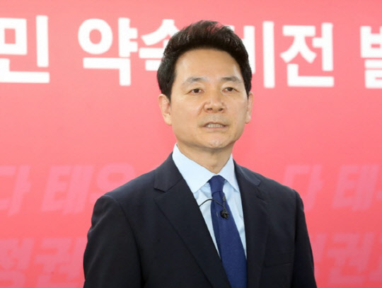 국민의힘 소속 장성민 전 국회의원(세계와동북아평화포럼 이사장)..